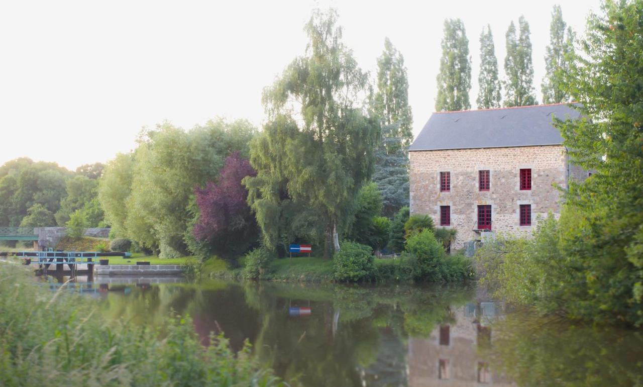 Le Moulin Du Mottay Bed & Breakfast Evran Bagian luar foto