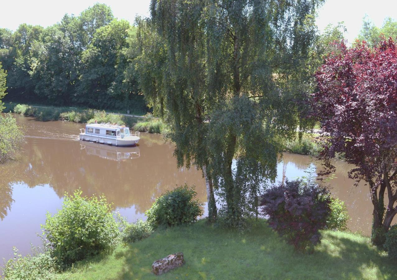Le Moulin Du Mottay Bed & Breakfast Evran Bagian luar foto